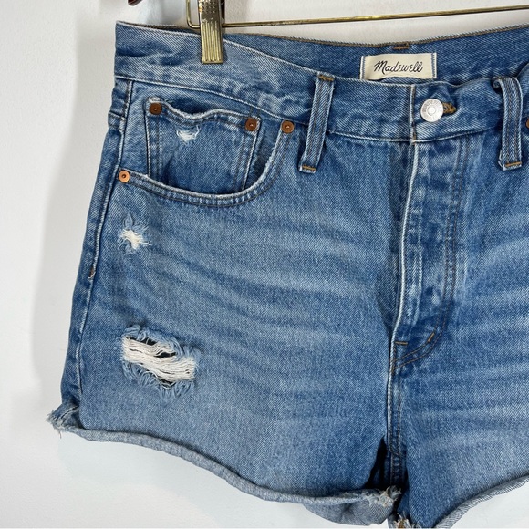 Madewell Curvy Relaxed Denim Shorts - Picture 2 of 6
